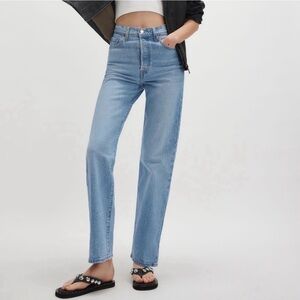 Levi's Ribcage Straight Ankle Jeans